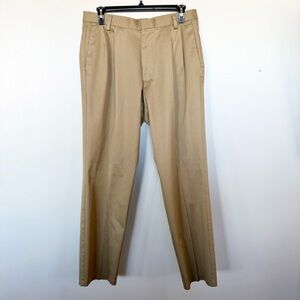 Dockers D3 Classic Fit Men's 36W x 34L Khaki Pants Front Pleat Straight Leg